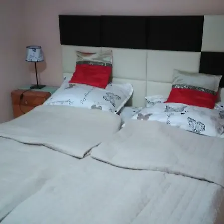 Skrzatuskie Pokoje Bed & Breakfast