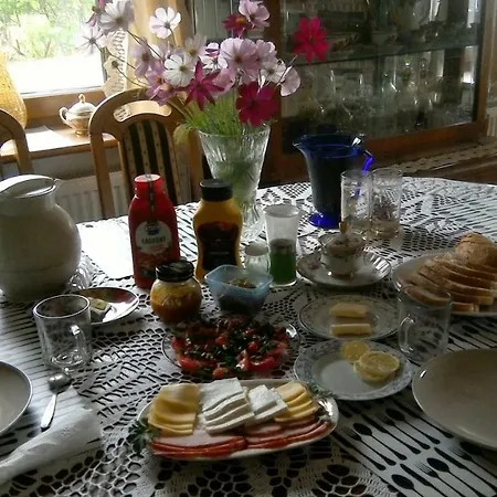 Skrzatuskie Pokoje Bed & Breakfast *